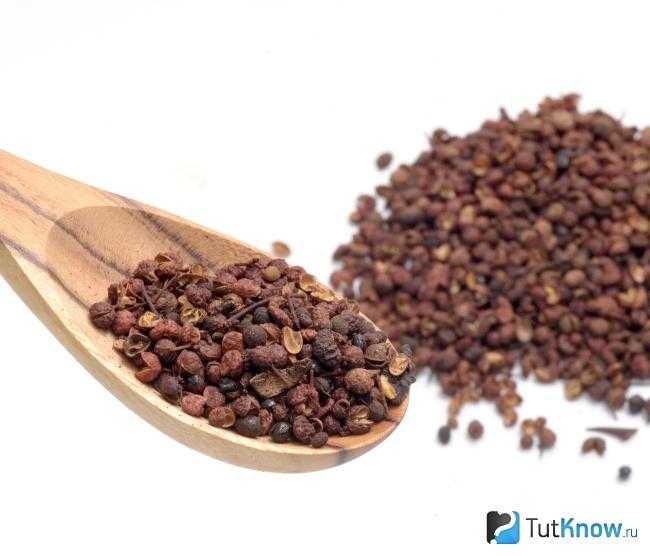 Xiang chun crepes {toona sinensis mian yi} - homenaturallymade